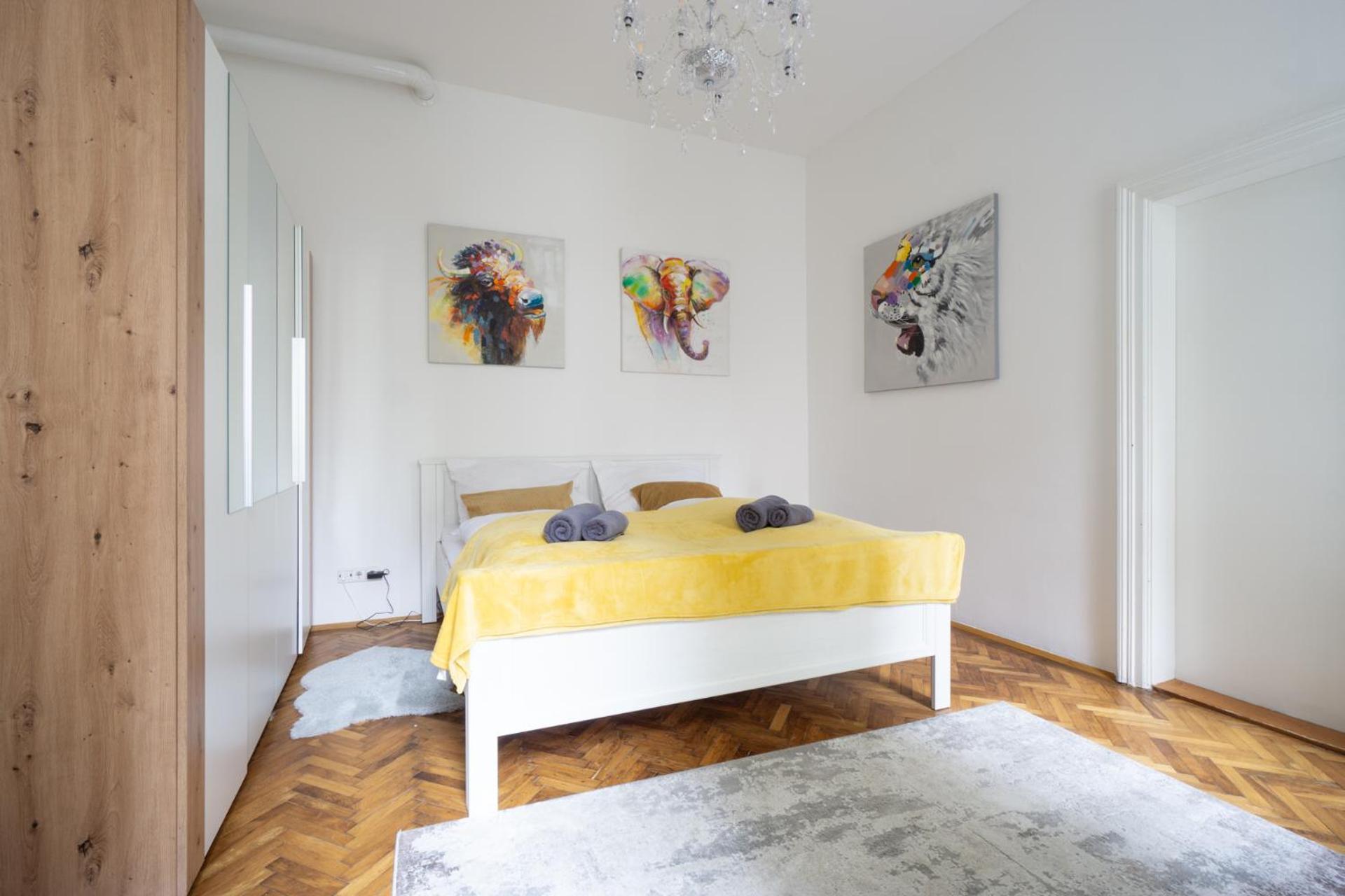 Central Apartment In Viennese Old Building Bagian luar foto