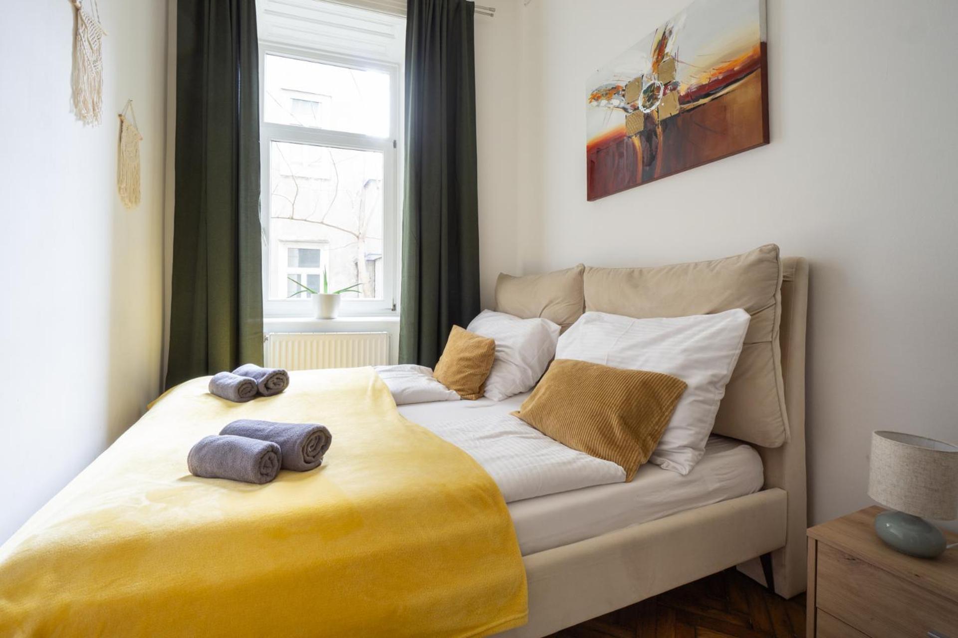 Central Apartment In Viennese Old Building Bagian luar foto