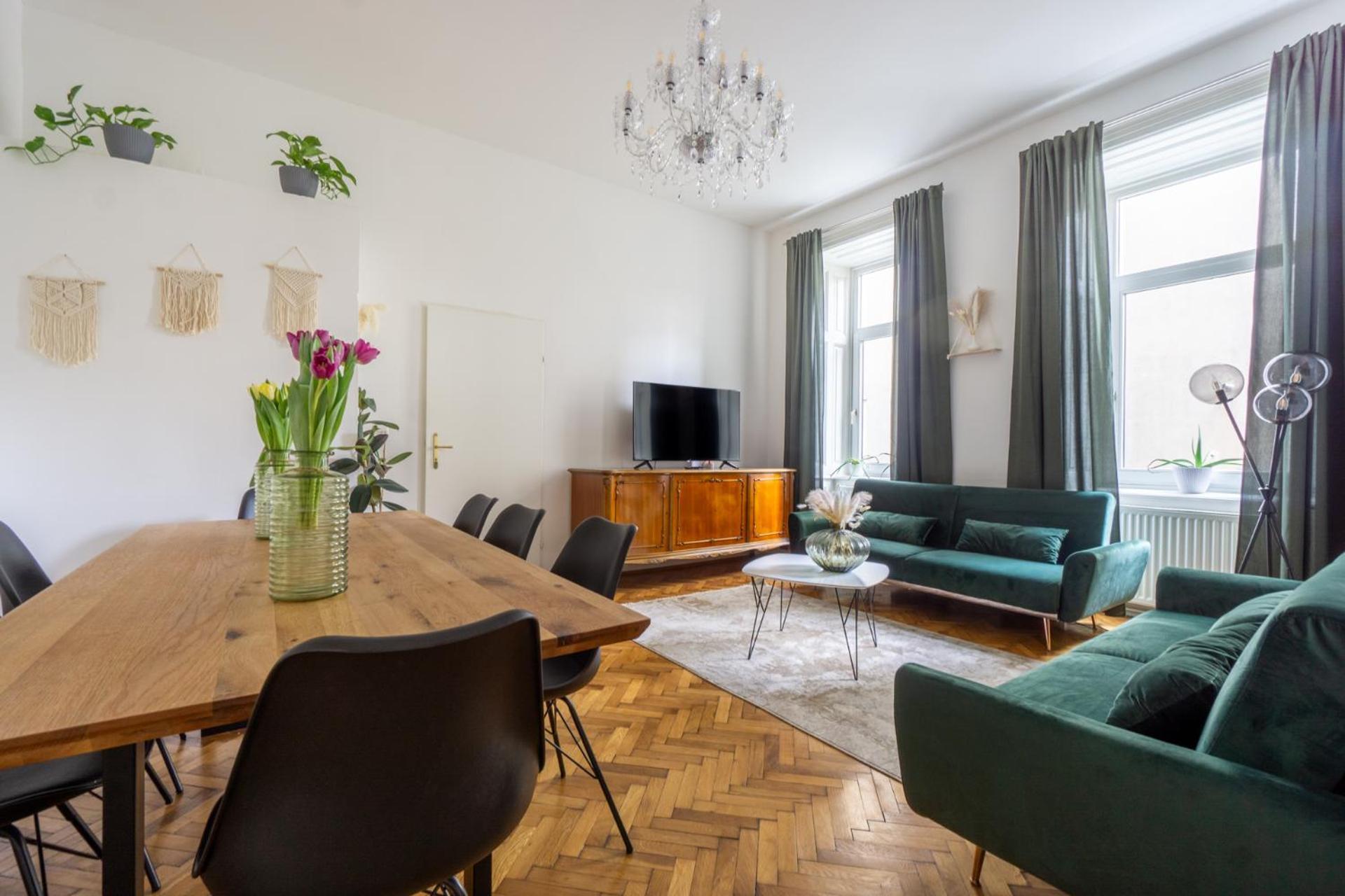 Central Apartment In Viennese Old Building Bagian luar foto